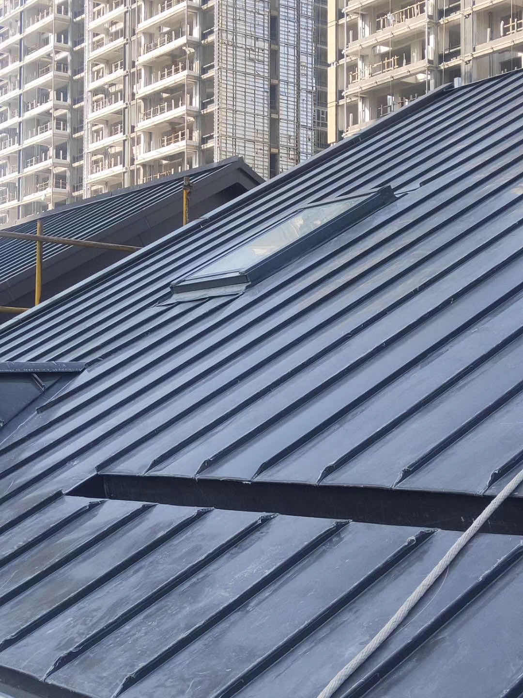 铝镁锰屋面板在建筑行业的应用